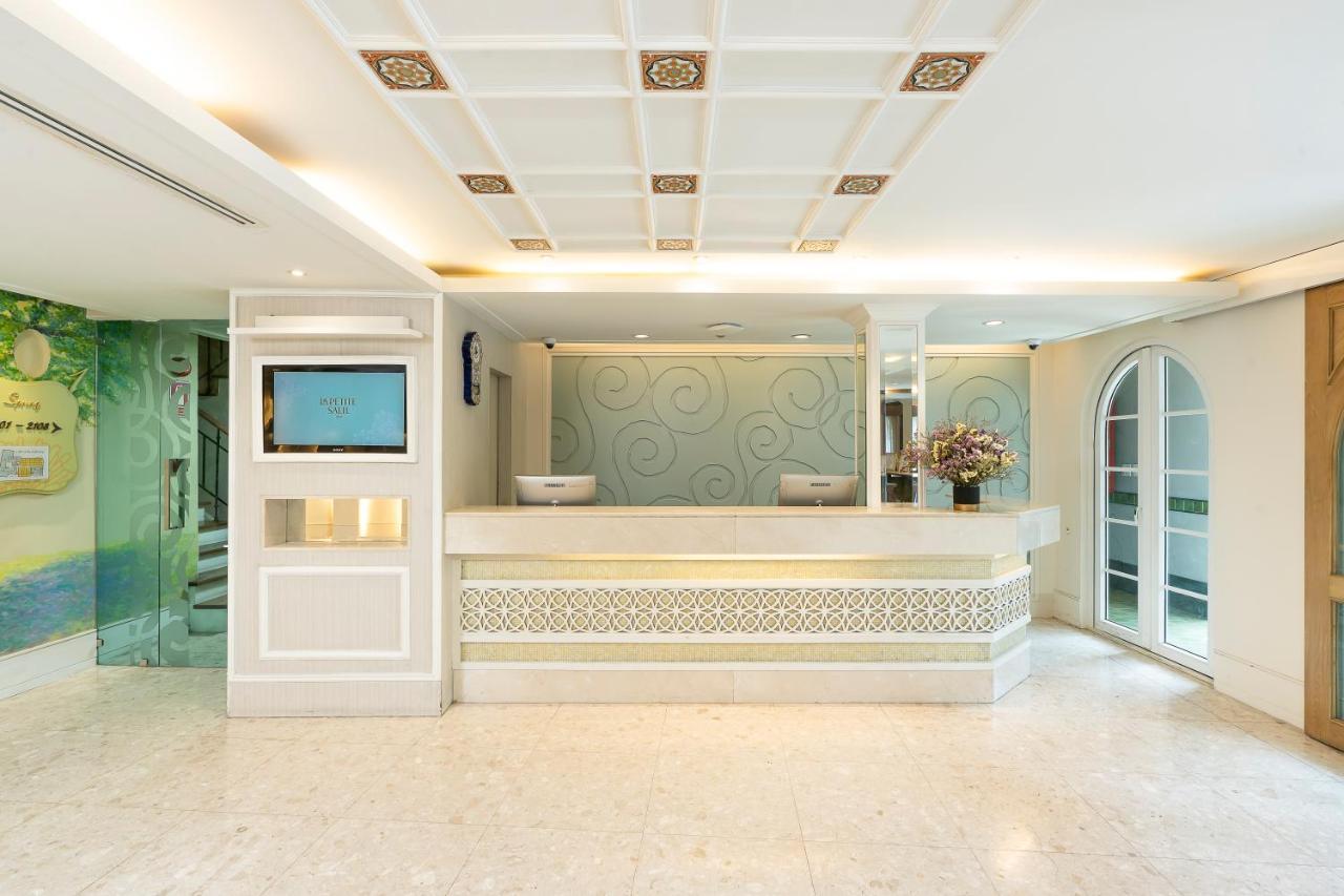 Hotel La Petite Salil Sukhumvit Thonglor 1 à Bangkok Extérieur photo